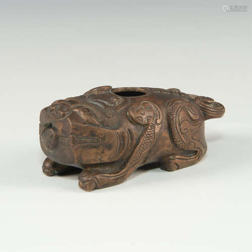 CHINESE BRONZE WATER DROPPER IN MYTHICAL BEAST FORM