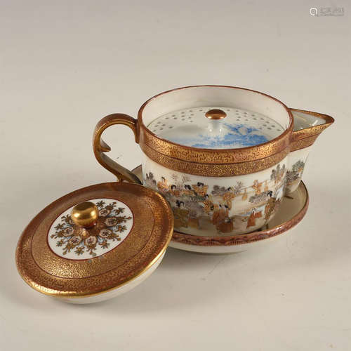 GILT JAPANESE PORCELAIN TEA SERVICE FOR ONE