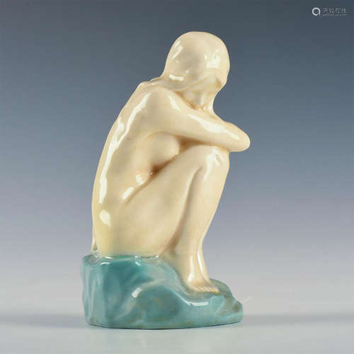 ROYAL DOULTON FIGURINE STUDY, CROUCHING NUDE HN 457