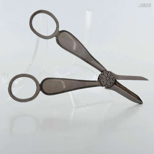 STERLING SILVER ENGLISH GRAPE SHEARS