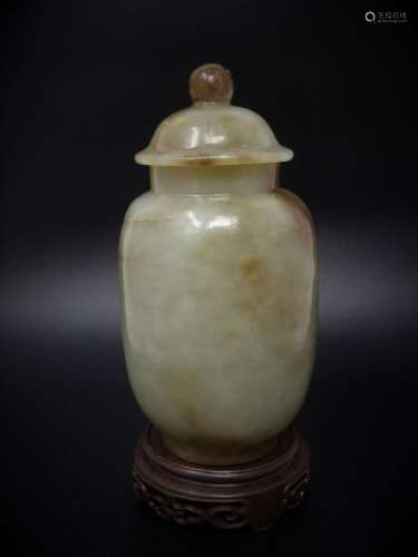 A YELLOW JADE VASE WITH LID