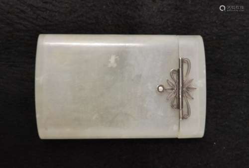 NICELY DESIGNED JADE CIGARETTE BOX, EARLY 20TH CENTURY