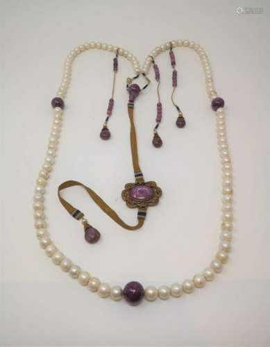 A COURT NECKLACE, PEARLS AND SEMI-PRECIOUS STONES