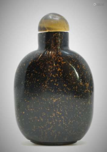 A PEKING GLASS SNUFF BOTTLE?E?