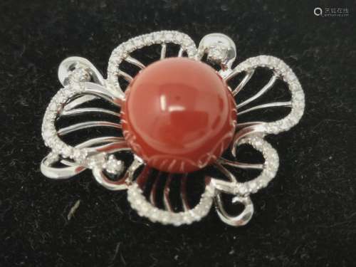 A DEEP RED AKA CORAL PENDANT
