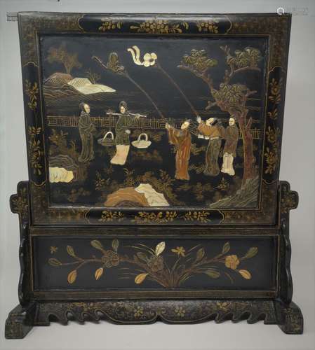 AN OLD TABLE SCREEN WITH DECORATIVE INLAYS