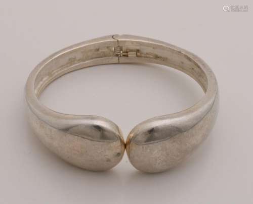 Silver clamp bracelet, 925/000, ending in width at the