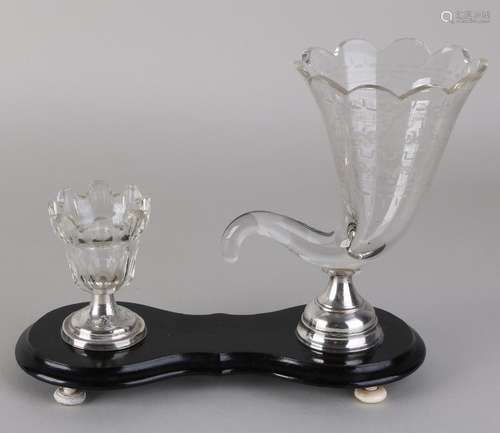 Crystal table piece on black base with silver base,