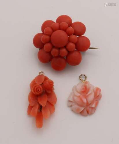 Three jewelry with coral, a silver brooch with a