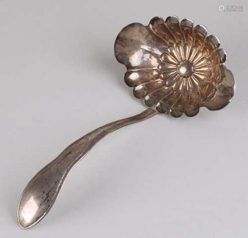 Silver gravy spoon, 833/000, with an oval contoured