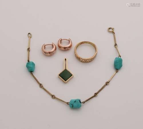 Lot of jewelry with a bracelet with turquoise and a