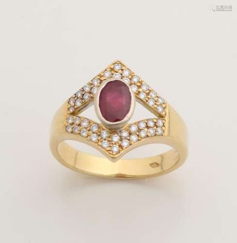 Tight yellow gold ring, 750/000, with ruby and diamond.