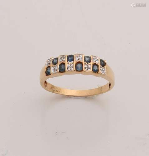 Yellow gold ring, 750/000, with sapphire and diamond.