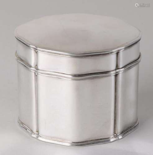 Silver drum, 925/000, oval-contoured model with hinged