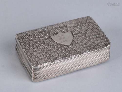 Silver snuff box, 833/000, rectangular model decorated