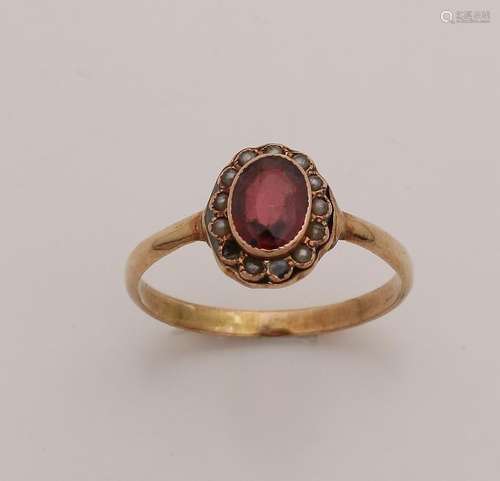 Yellow gold ring, 585/000, with pearl and red stone.