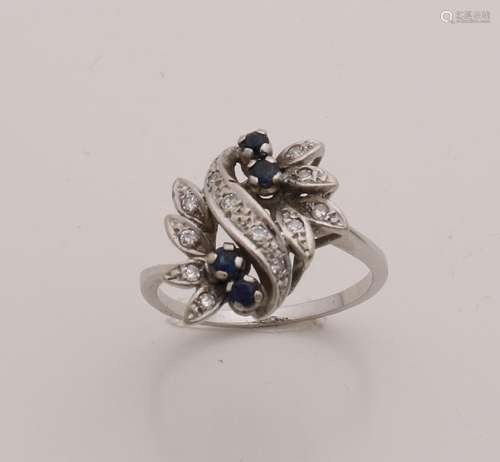 White gold ring, 585/000, with diamond and sapphire.