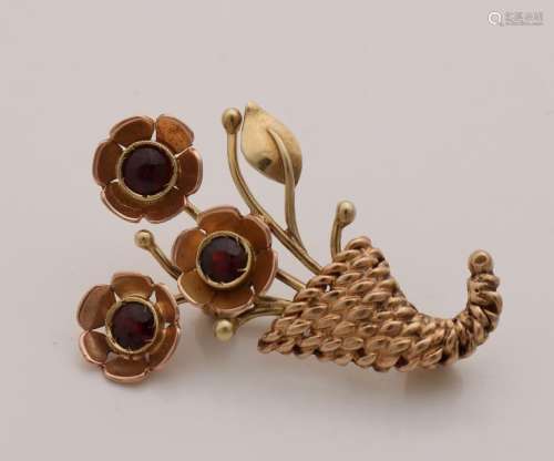Yellow gold brooch, 585/000, basket with flowers set