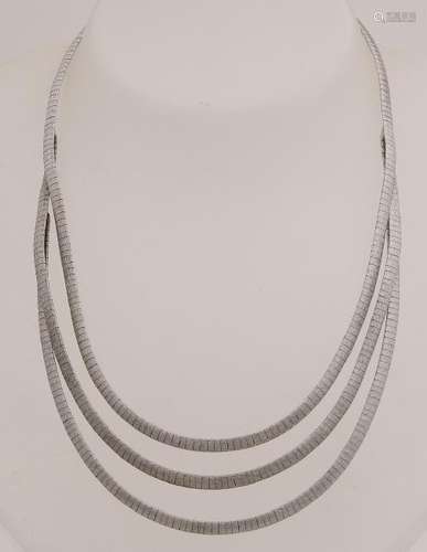 Silver choker, 835/000, with 3 rows, with an ice