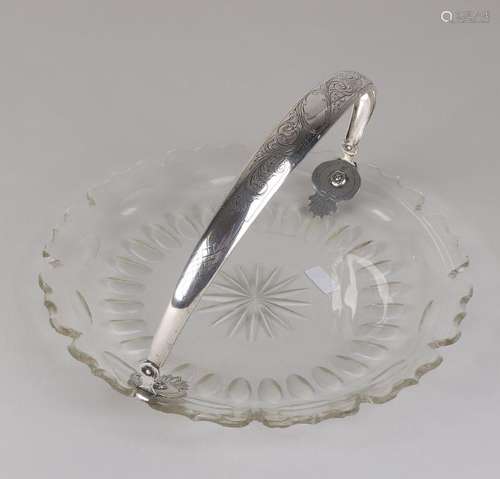 Cut crystal dish with contoured edge, almond sharpening