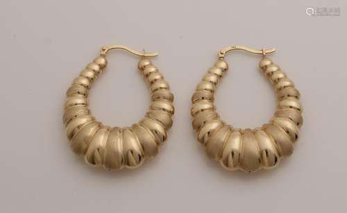 Large yellow gold earrings, 585/000, with matt / poly