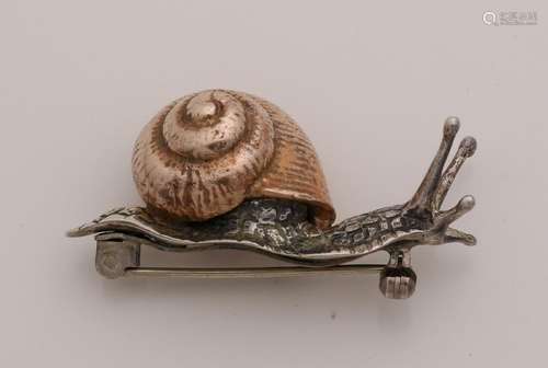 Silver brooch, 925/000, in the shape of a snail with a