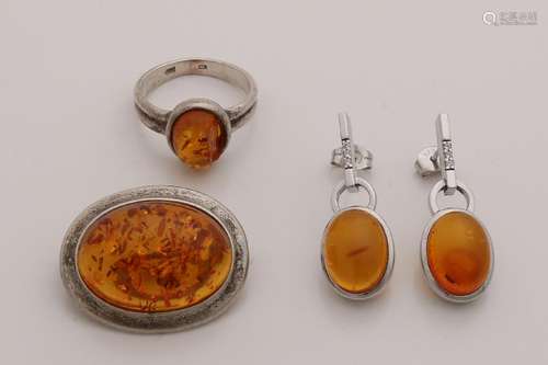 Three silver jewelry, 835/000, with amber. A ring, ø51,