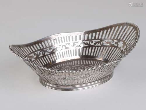 Silver bonbon dish, 833/000, oval openwork model with