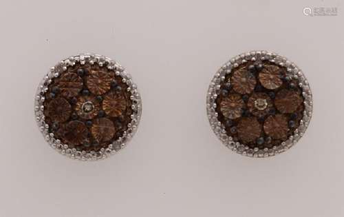 Beautiful round silver earrings, 925/000, with diamond.