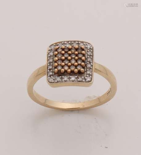 Ring, 375/000, with diamond. Ring with a square head,