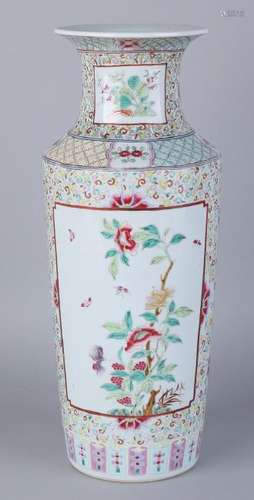 Large old / antique Chinese porcelain Family Rose vase.