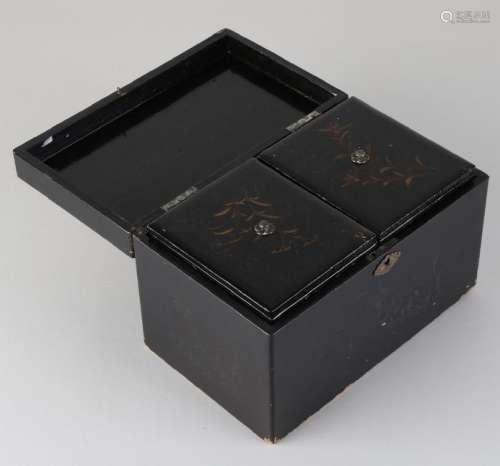 Japanese lacquerware wooden Tea Caddy with two