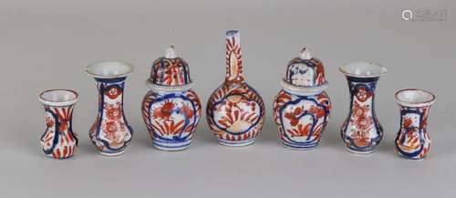 Lot of 19th century Japanese miniature porcelain. Seven