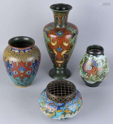 Four times antique Dutch pottery. Consisting of: