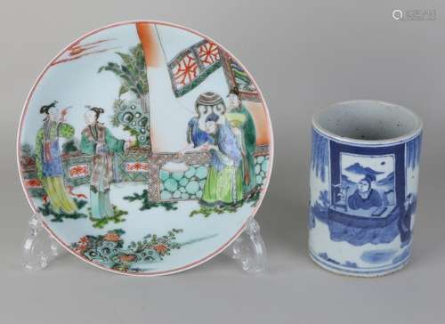 Twice old Chinese porcelain. Consisting of: Blue and