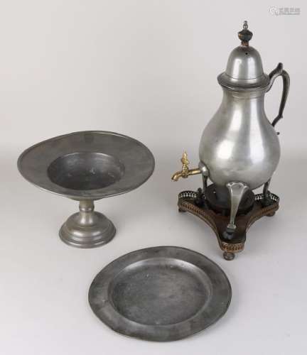 Three times tin. 19th century. Consisting of: tap jug,