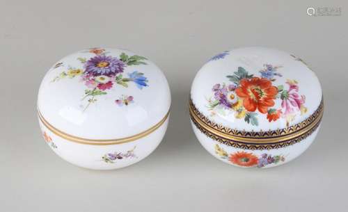 Two German Meissen porcelain lid boxes with floral and