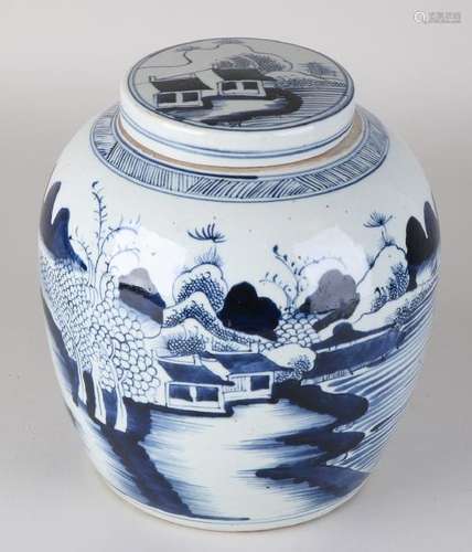 Large 18th - 19th century Chinese porcelain ginger jar