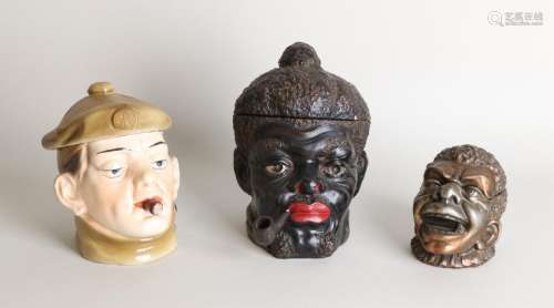 Three antique tobacco items. Consisting of: Terracotta