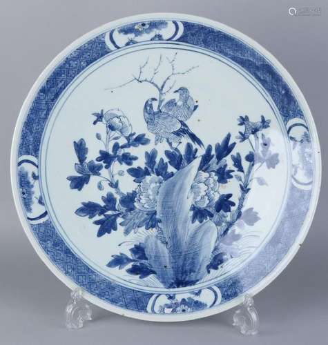 Large 19th century Chinese porcelain decorative dish