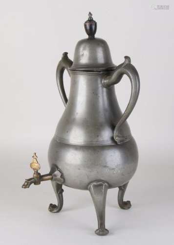 19th century pewter tap jug. Around 1800. Dimensions: H