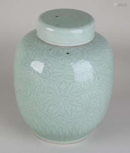 Ancient Chinese porcelain celadon covered jar with