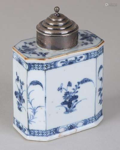 18th century Chinese porcelain tea caddy with silver