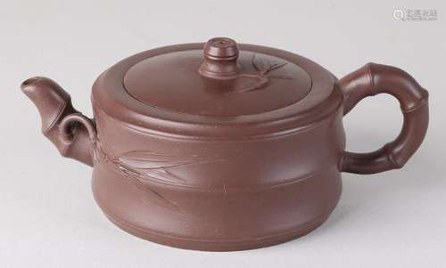 Old Chinese Yixing draw pot with bamboo decor and