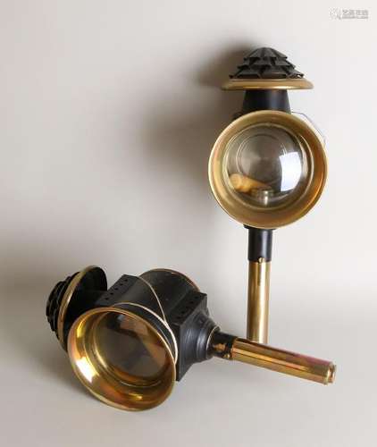 Two decorative brass carriage lamps. 21st century.