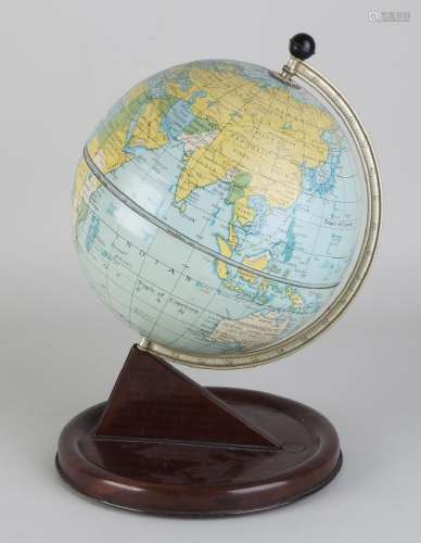 Sixties tin globe. Chad Valley made in England.