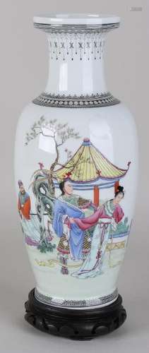 Old hand-painted Chinese porcelain republic-style vase.