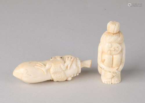 Two Oriental legged snuffbottles with figures. 20th