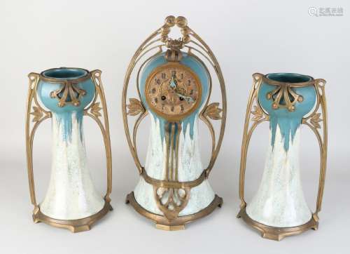 Beautiful ceramic Art Nouveau, Jugendstil clock set