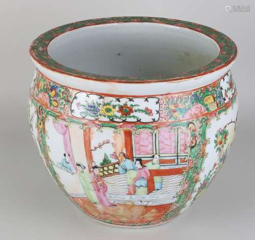 Large old Chinese porcelain Cantonese Family Rose